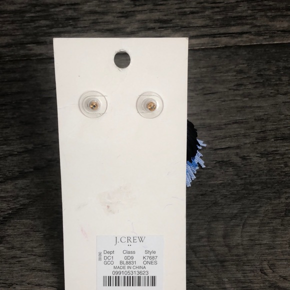 J. Crew blue tassel ombré boho woman’s earrings - Picture 6 of 7